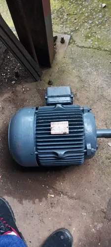 Motor 10 cv 380/660 Volts 1700RPM