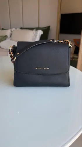 Bolsa Michael Kors Sofia Small de couro Saffiano preta