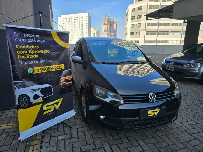 VOLKSWAGEN/FOX 1.6 MI ROCK IN RIO 8V KM 152.000 2014 NOVO !!!!<br><br>2013/2014