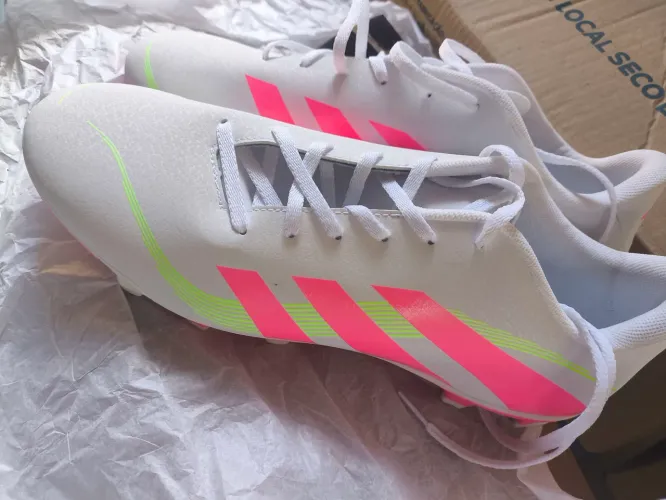 CHUTEIRA ADIDAS PREDATOR, NOVA 