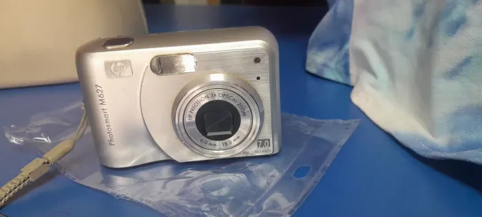 CAMERA DIGITAL HP M627.