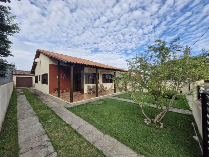 Linda Casa Linear a 100 metros da Lagoa em Praia Seca Conforto, Lazer e Renda Extra!