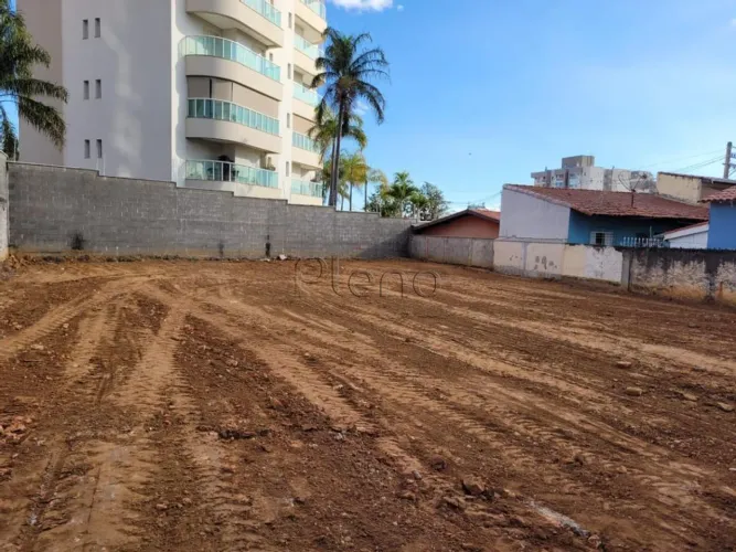 Terreno à venda em Indaiatuba, Centro, com 469.2 m²