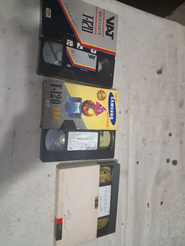Fitas VHS - VAT, Samsung e TDK.vslor unitário. Não tenho mais o Titanic