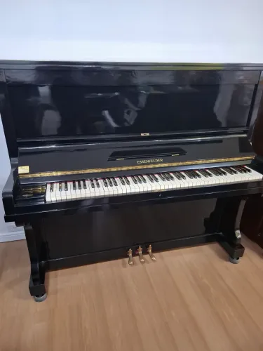 Piano Essenfelder Residencial