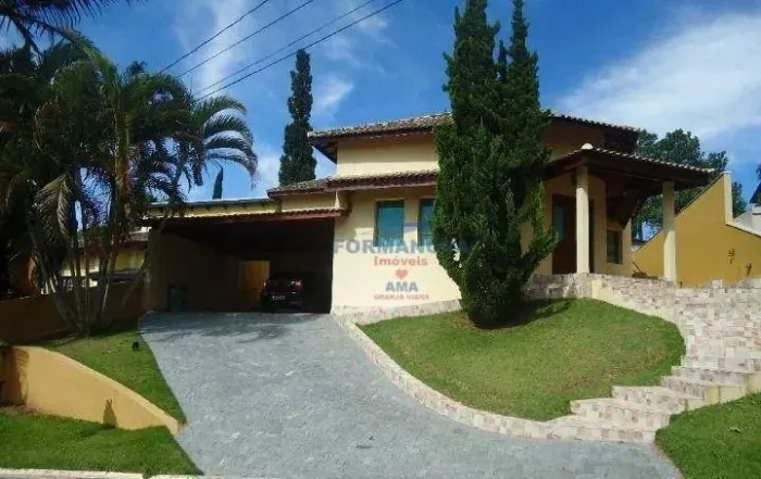 Casa com 3 Suítes à venda ou locação no Condomínio Nova Higienópolis na Granja Viana