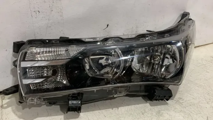 Farol esquerdo Corolla 2015 2016 2017 original recuperado