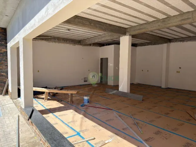 Sala comercial ampla para locação no bairro Glória