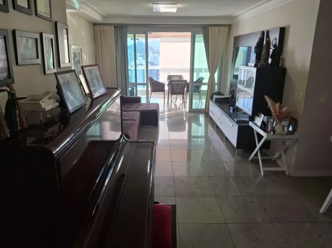 Apartamento 04 quartos Praia do Canto 