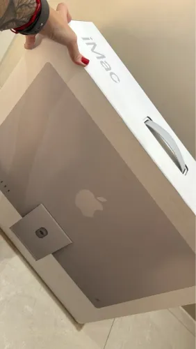 iMac M4 16GB 256GB 24? 8c CPU 