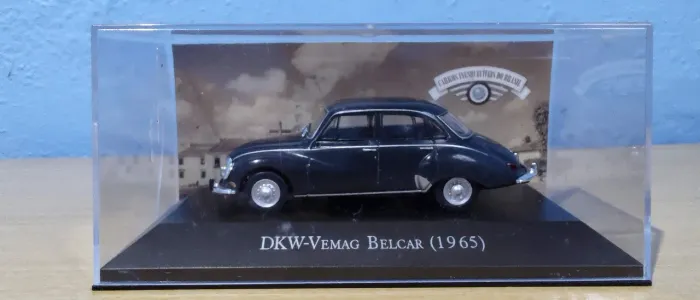 Miniatura DKW-Vemag Belcar (1965)..Metal 1/43