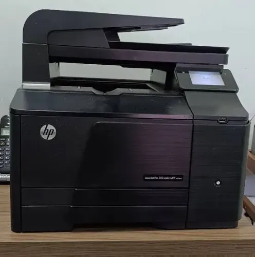 Impressa laser colorida HP Pro276