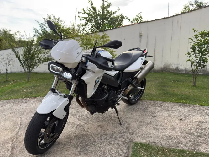 BMW F800R "Black Friday"