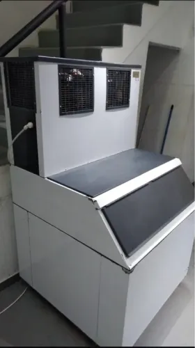 Crie sua própria indústria de gelo 