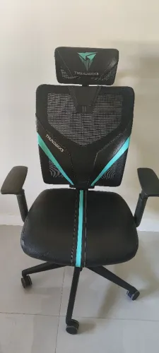 Cadeira gamer Thunderx3 Yama1