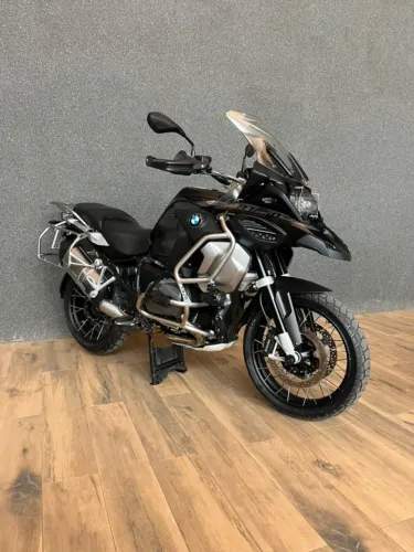 BMW R1250 GS ADVENTURE TRIPLE BLACK LOW