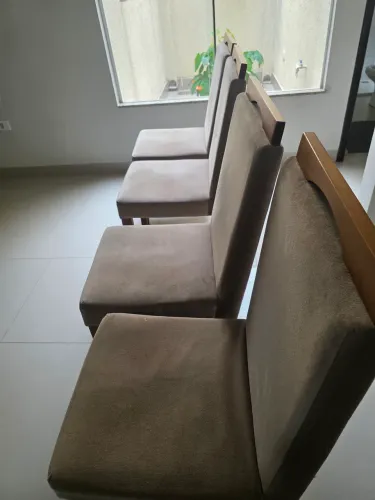 Vendo 4 cadeiras de Suede -