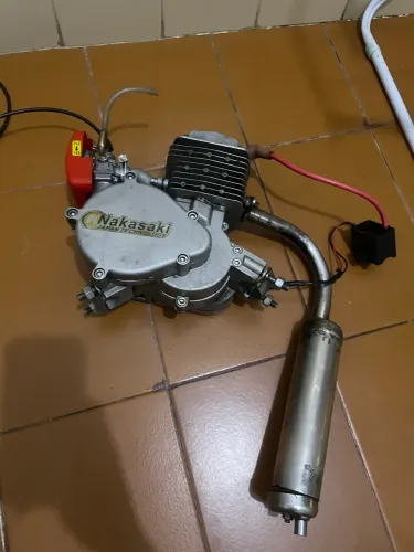 Kit motor 80cc de motorizada, nada para fazer só montar e andar. Olhe a descrição!!!