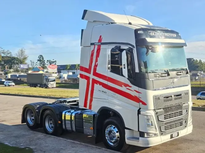 Volvo FH 460 6x2 Globetrotter Ano 2021 Euro 5 Teto Alto Aut Plano Ouro de Manutenção