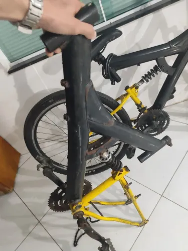 Quadro de bicicleta com mola
