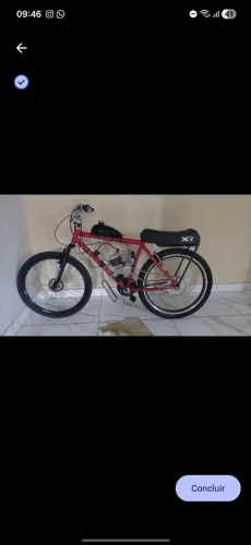 Bicicleta motorizada com defeito