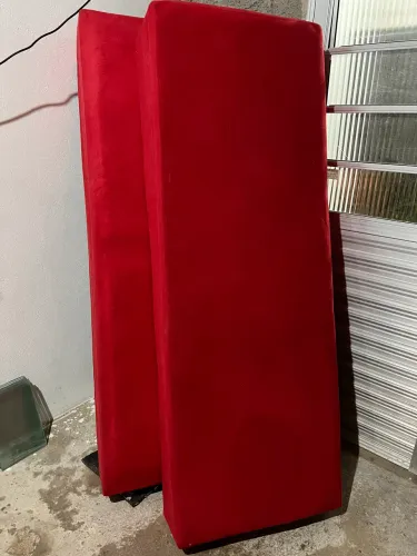 Vendo um sofá cama semi novo em bom estado de conservação