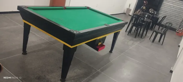 Vendo Banca de sinuca bem conservada!