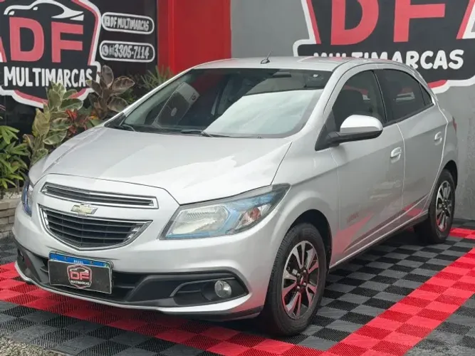 Chevrolet Onix Hatch LTZ 1.4 8V Flex Power Aut. 4P 2014