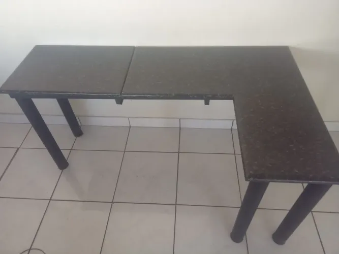 Mesa de mármore 