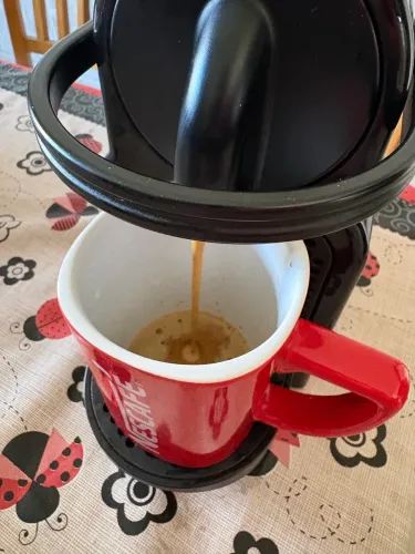 Cafeteira Elétrica Nespresso Inissia D40 Preto