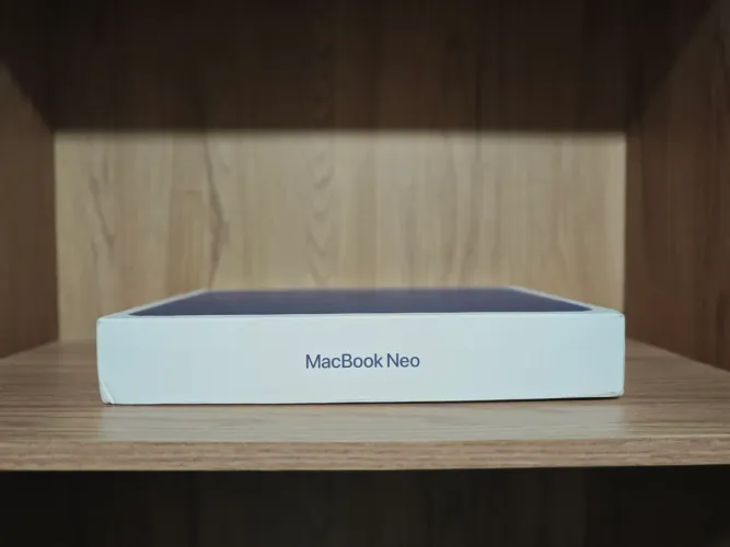 Macbook neo 8/256