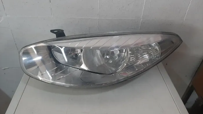 Farol fluence esquerdo 