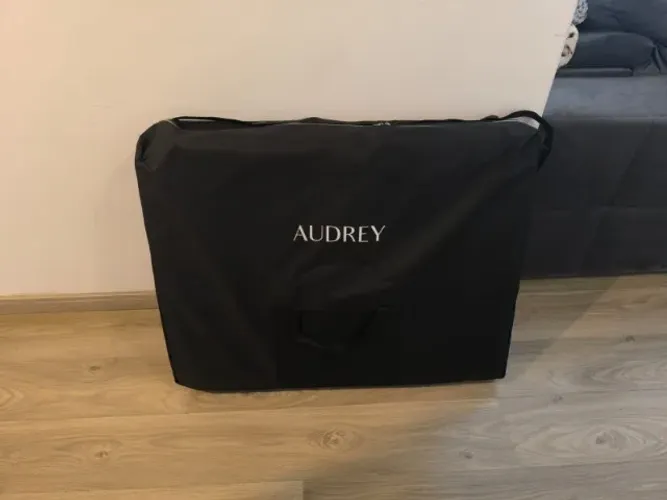 Maca portátil marca Audrey Seminova