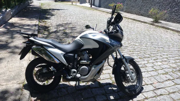 Transalp 2013 com freio ABS 