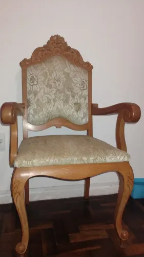 Cadeira de época 
