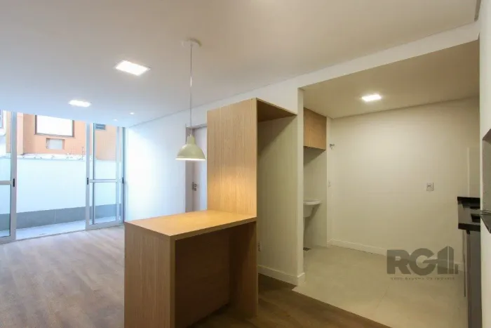 Apartamento em Porto Alegre no Bairro Petrópolis, de 1 quarto, GARDEN , semi mobiliado