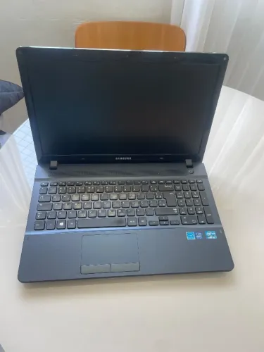 Notebook Samsung core i3