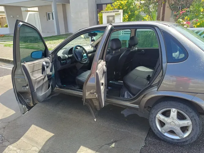 Chevrolet Classic Advantage 1.0 VHC Flexpower 4P 2015