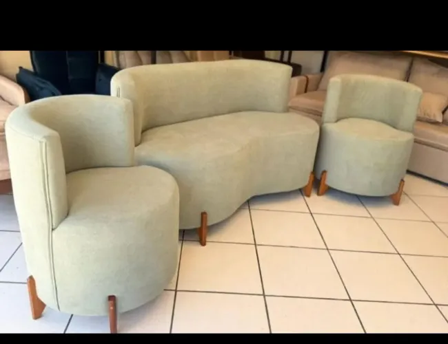 Sofá orgânico com poltrona de luxo