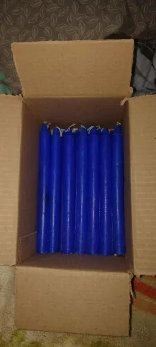 Vela 100% parafina duração de 5 horas a queima kit com 25 velas azul