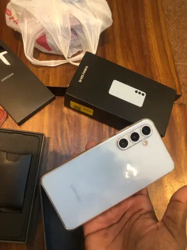 CELULAR S24FE