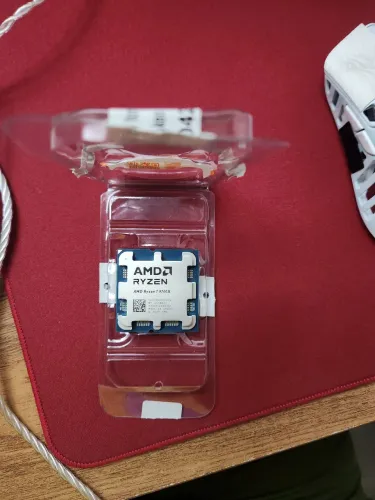 PROCESSADOR AMD RYZEN 7 9700X AM5 (NOVO)