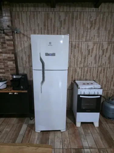 Geladeira Electrolux Frost Free DFN41