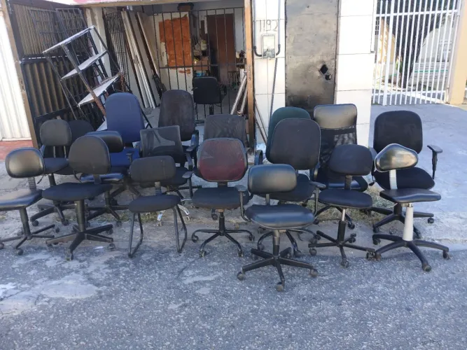 Varias cadeiras giratória ou nao