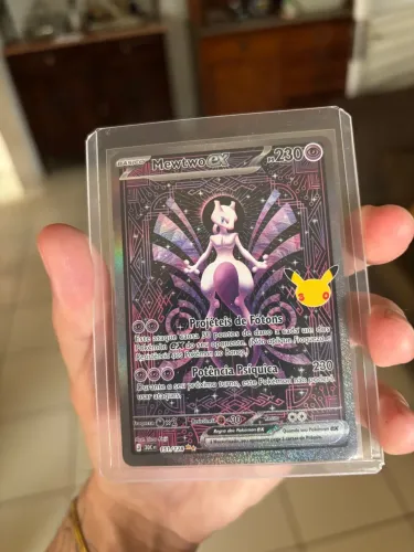 Mewtwo SAR - 30 anos - NM ?