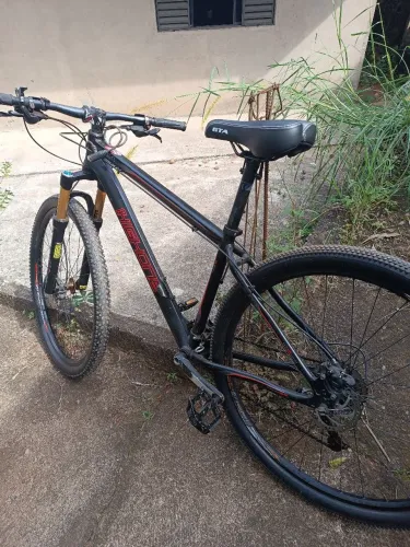 Bicicleta Mountain Bike High One