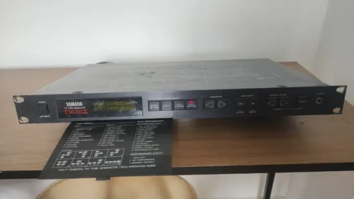 Modulo MIDI Sintetizador Yamaha TX81Z (4 operadores de FM) Raridade, Vintage