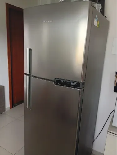 VENDE SE GELADEIRA