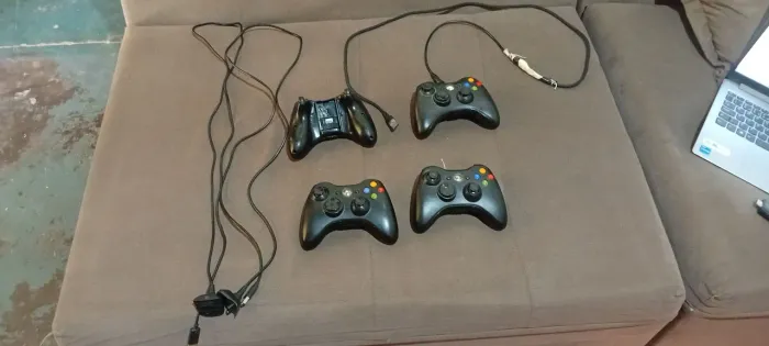 Xbox 360 Super Slim (E) Usado