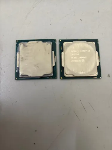 2 Processadores Intel I3-7100 sr35c 3.90ghz